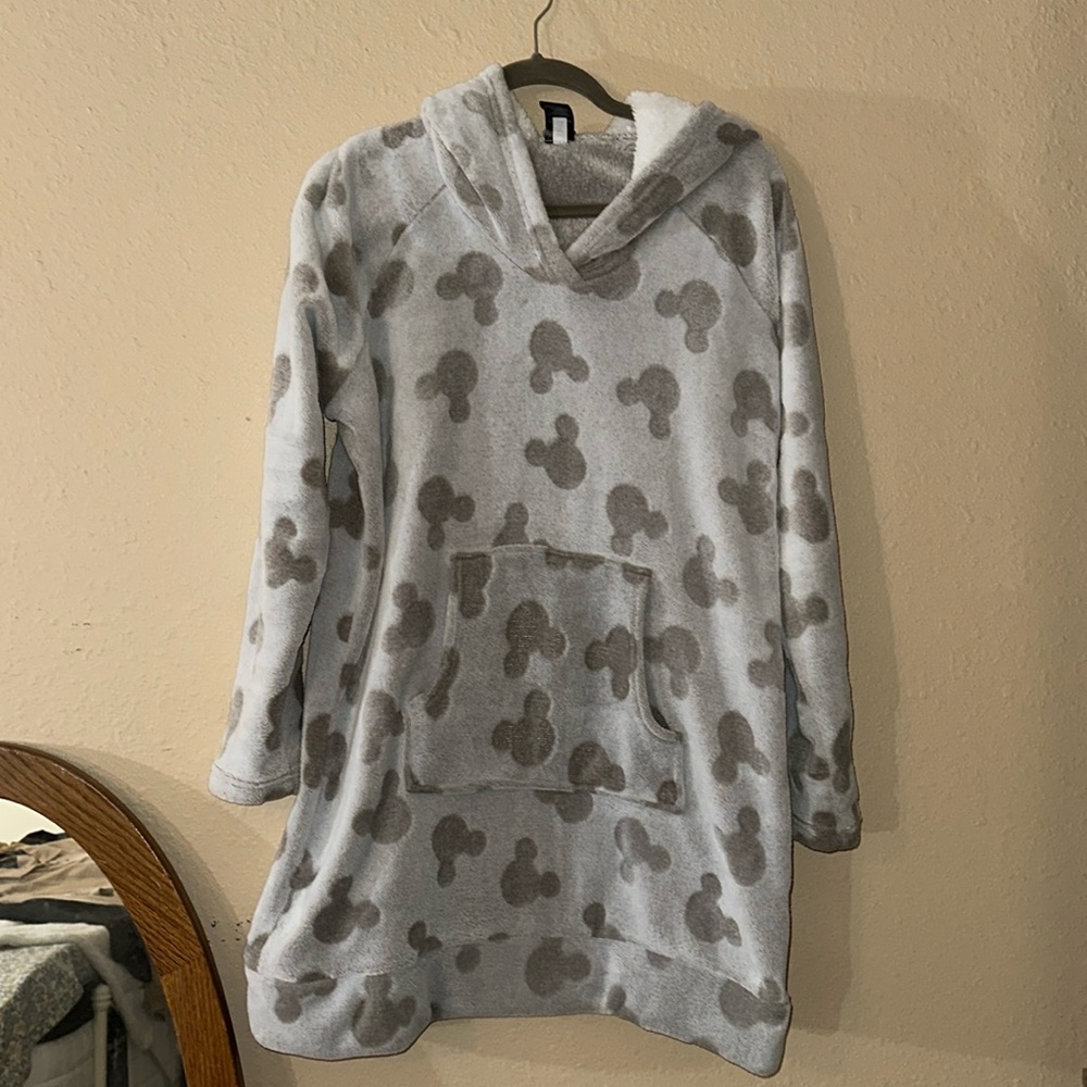 Micky, Disney Ladies Fleece Lounge Hoodie size large
